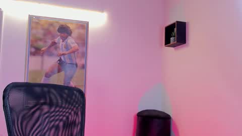 Snapshot of jayalvarrez_ chatting on 12-19-25, 06:37 Jay Alvarrez online show from 12-19-25, 06:37