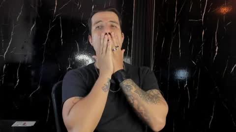 Jay Alvarrez online show from 04-19-26, 02:38