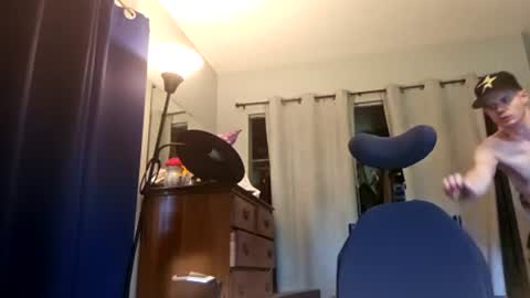 Snapshot of jaybrik92 chatting on 06-26-26, 10:03 Jlio Delgauto online show from 06-26-26, 10:03