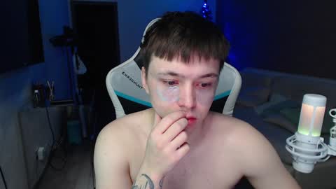 Snapshot of jayce_icestone chatting on 12-27-24, 03:09 Jayce online show from 12-27-24, 03:09