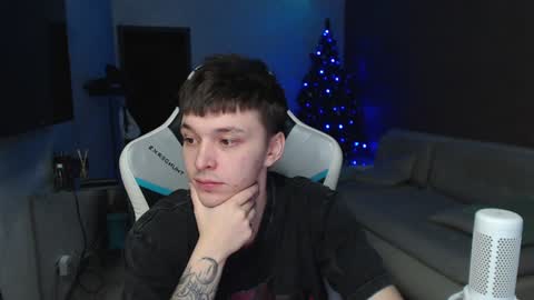 Snapshot of jayce_icestone chatting on 01-02-25, 04:52 Jayce online show from 01-02-25, 04:52