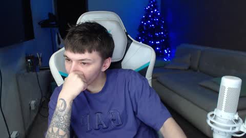 Snapshot of jayce_icestone chatting on 01-06-25, 05:41 Jayce online show from 01-06-25, 05:41