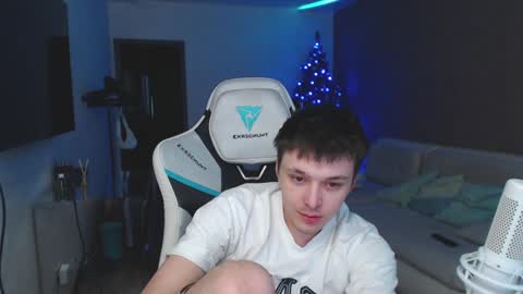 Snapshot of jayce_icestone chatting on 01-10-25, 10:39 Jayce online show from 01-10-25, 10:39