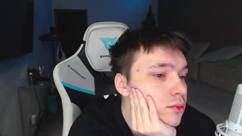 Snapshot of jayce_icestone chatting on 01-22-25, 06:31 Jayce online show from 01-22-25, 06:31