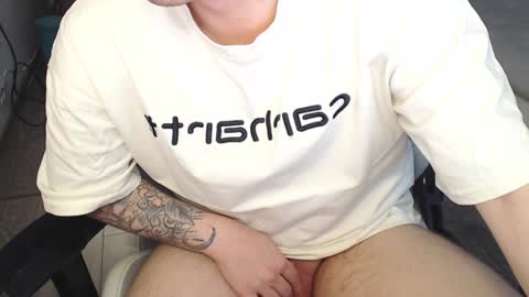 Snapshot of jayce_icestone chatting on 02-02-25, 09:19 Jayce online show from 02-02-25, 09:19