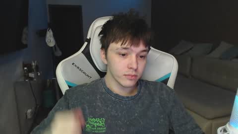 Snapshot of jayce_icestone chatting on 02-05-25, 03:20 Jayce online show from 02-05-25, 03:20