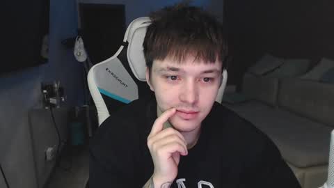 Snapshot of jayce_icestone chatting on 02-08-25, 05:18 Jayce online show from 02-08-25, 05:18