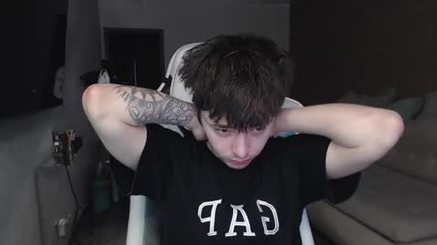 Snapshot of jayce_icestone chatting on 02-24-25, 05:11 Jayce online show from 02-24-25, 05:11