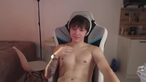 Snapshot of jayce_icestone chatting on 09-17-25, 03:14 Jayce online show from 09-17-25, 03:14