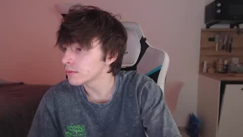 Snapshot of jayce_icestone chatting on 09-24-25, 08:06 Jayce online show from 09-24-25, 08:06