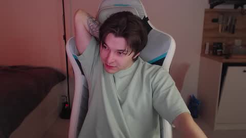 Snapshot of jayce_icestone chatting on 09-27-25, 04:50 Jayce online show from 09-27-25, 04:50