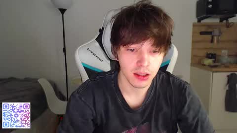 Snapshot of jayce_icestone chatting on 10-14-25, 04:02 Jayce online show from 10-14-25, 04:02