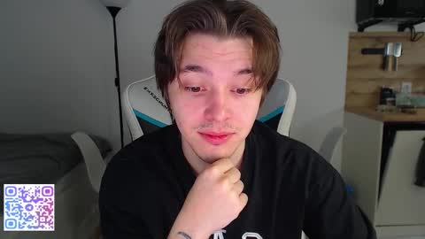 Snapshot of jayce_icestone chatting on 10-19-25, 05:41 Jayce online show from 10-19-25, 05:41