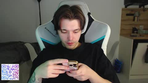 Snapshot of jayce_icestone chatting on 10-20-25, 05:30 Jayce online show from 10-20-25, 05:30