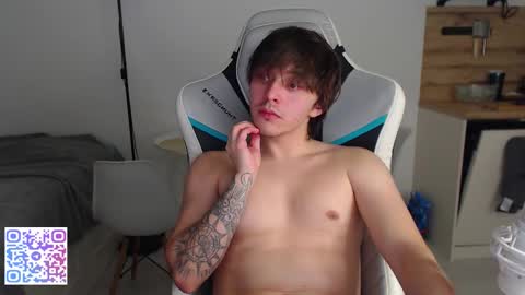 Snapshot of jayce_icestone chatting on 10-28-25, 03:25 Jayce online show from 10-28-25, 03:25