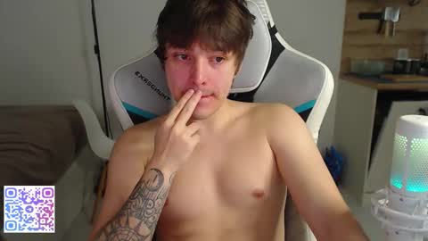 Snapshot of jayce_icestone chatting on 11-26-25, 06:36 Jayce online show from 11-26-25, 06:36