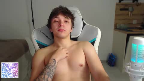 Snapshot of jayce_icestone chatting on 12-05-25, 05:42 Jayce online show from 12-05-25, 05:42