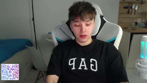 Snapshot of jayce_icestone chatting on 02-09-26, 05:44 Jayce online show from 02-09-26, 05:44