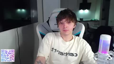 Snapshot of jayce_icestone chatting on 06-28-26, 04:24 Jayce online show from 06-28-26, 04:24