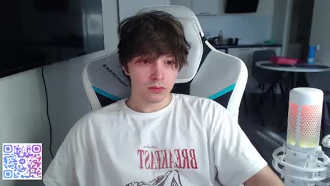Snapshot of jayce_icestone chatting on 07-09-26, 05:55 Jayce online show from 07-09-26, 05:55