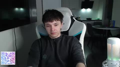 Snapshot of jayce_icestone chatting on 07-16-26, 01:55 Jayce online show from 07-16-26, 01:55