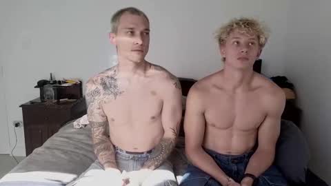 Snapshot of jaycex_69 chatting on 01-18-26, 02:32 THE HOUSE online show from 01-18-26, 02:32