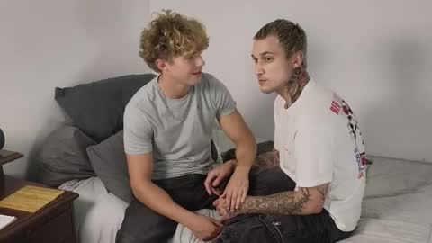 Snapshot of jaycex_69 chatting on 02-28-26, 04:08 THE HOUSE online show from 02-28-26, 04:08