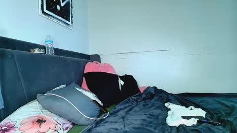 Snapshot of jaydomonique chatting on 01-09-26, 03:20 Naomiruty online show from 01-09-26, 03:20