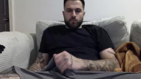 Snapshot of jayg333 chatting on 04-19-26, 12:43 jayg333 online show from 04-19-26, 12:43