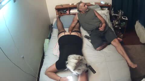 Snapshot of jayhood718 chatting on 12-08-24, 05:50 jayhood718Bk sexy pearl online show from 12-08-24, 05:50