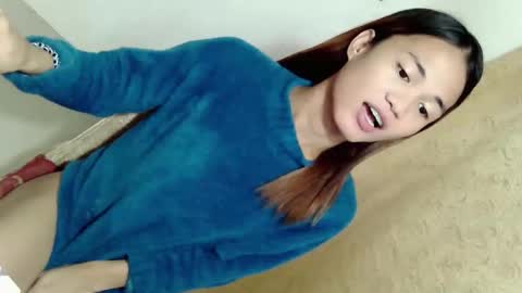 Snapshot of jaynalicious chatting on 05-16-26, 02:27 jaynalicious online show from 05-16-26, 02:27