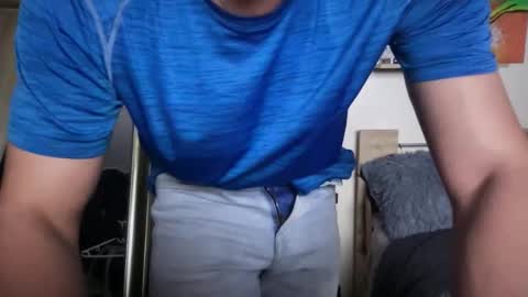 Snapshot of jayrobinson16 chatting on 10-21-25, 11:27 Jay Robinson online show from 10-21-25, 11:27