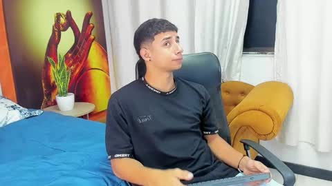 Snapshot of jaze_bradley chatting on 02-21-25, 11:22 jaze_bradley online show from 02-21-25, 11:22