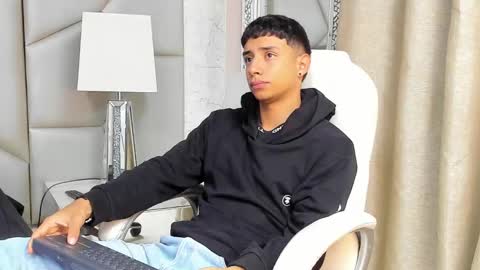 Snapshot of jaze_bradley chatting on 03-03-25, 11:22 jaze_bradley online show from 03-03-25, 11:22