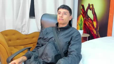 Snapshot of jaze_bradley chatting on 03-06-25, 11:14 jaze_bradley online show from 03-06-25, 11:14
