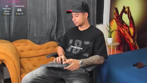 Snapshot of jaze_bradley chatting on 10-10-25, 11:20 jaze_bradley online show from 10-10-25, 11:20