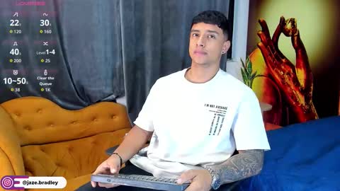 Snapshot of jaze_bradley chatting on 10-14-25, 11:22 jaze_bradley online show from 10-14-25, 11:22