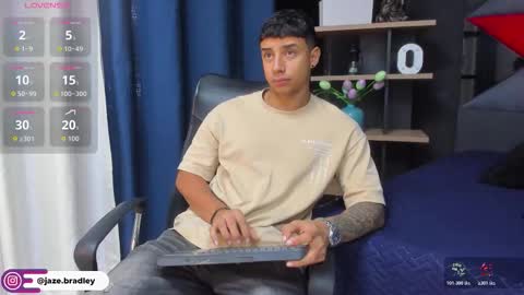 jaze_bradley online show from 10-31-25, 11:33