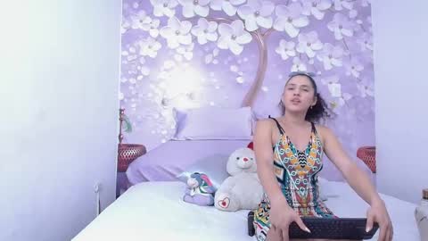 jazmy and star online show from 05-21-26, 07:43