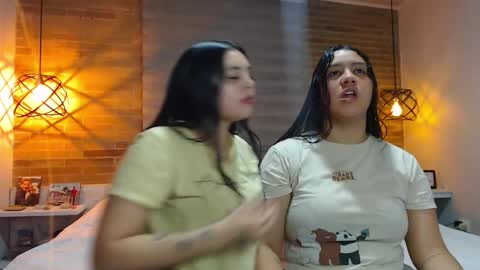 Jazmin and Scarlett online show from 11-26-25, 09:43