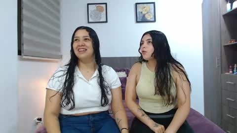 Snapshot of jazmin_dharius chatting on 05-16-26, 05:15 Jazmin and Scarlett online show from 05-16-26, 05:15