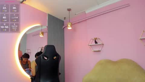 Snapshot of jazmin_ebony chatting on 09-24-25, 10:40 jazmin online show from 09-24-25, 10:40