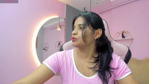 Snapshot of jazmin_ebony chatting on 10-21-25, 02:51 jazmin online show from 10-21-25, 02:51