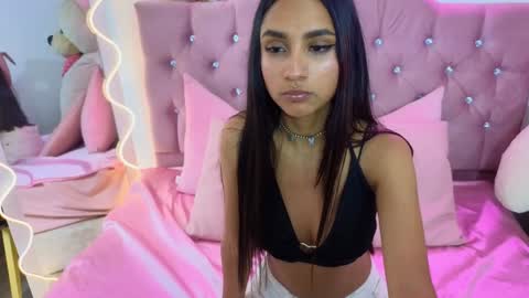Jazmin  online show from 01-16-25, 07:20
