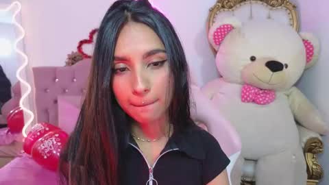 Jazmin  online show from 02-15-25, 07:28