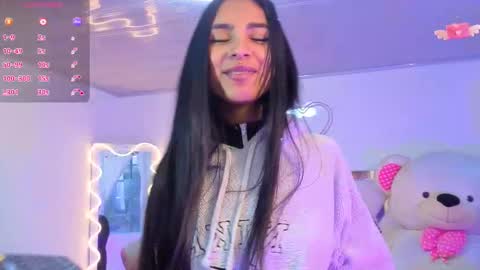 Jazmin  online show from 09-22-25, 11:45