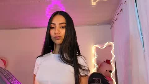 Jazmin  online show from 10-07-25, 11:40