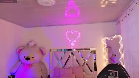 Jazmin  online show from 10-30-25, 11:55