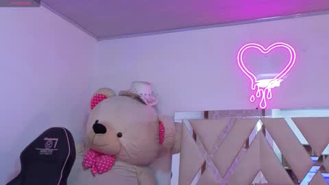 Jazmin  online show from 12-03-25, 11:41