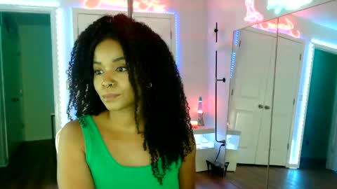 Jazmine Fox online show from 06-25-26, 07:40